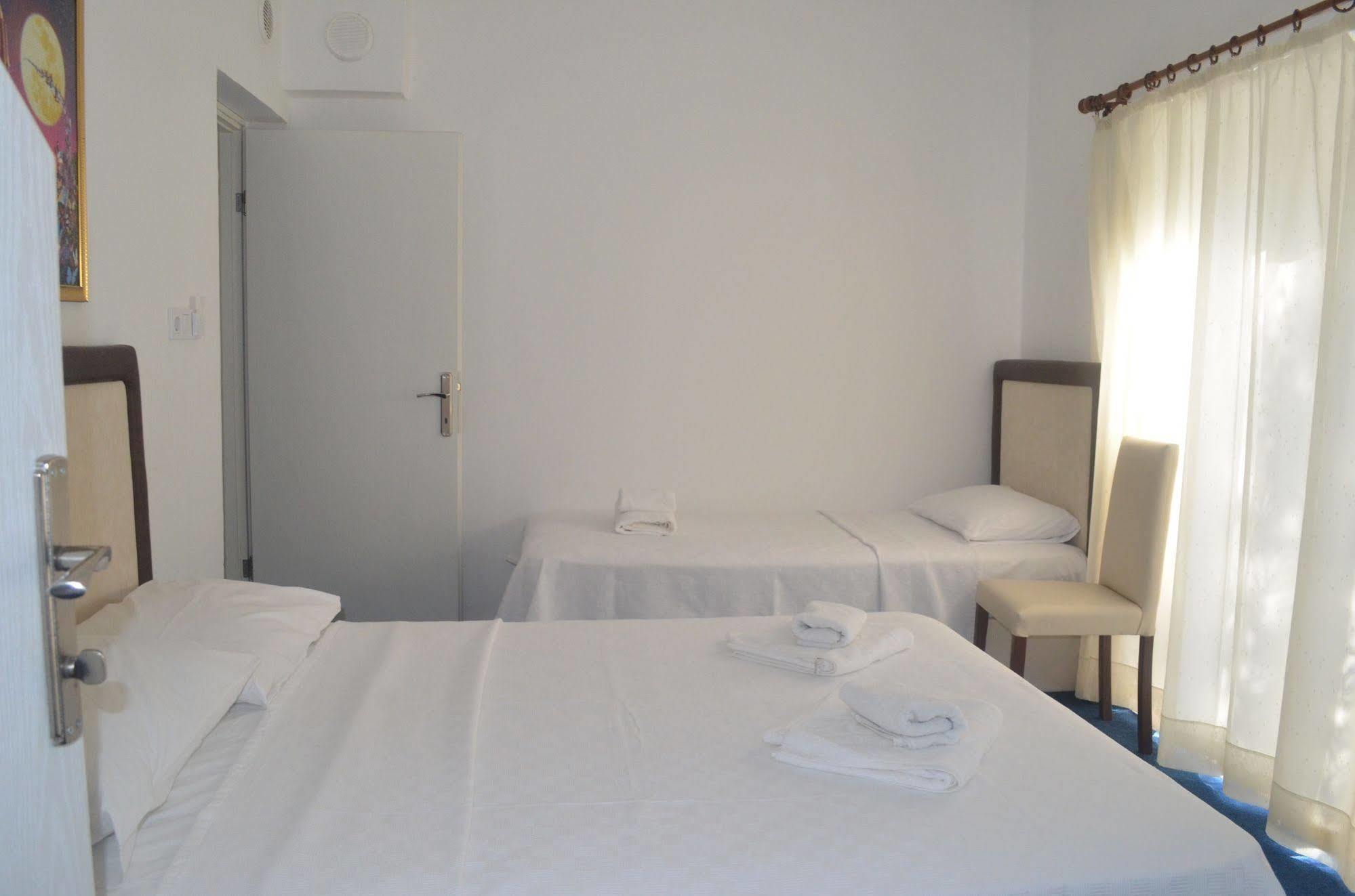 Lacivert Hotel Ayvalı Eksteriør bilde